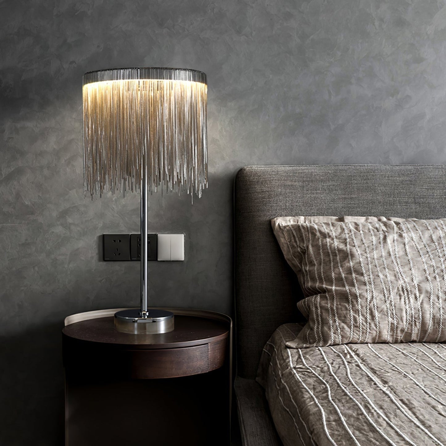 Cascading Chain Tassel Table Lamp