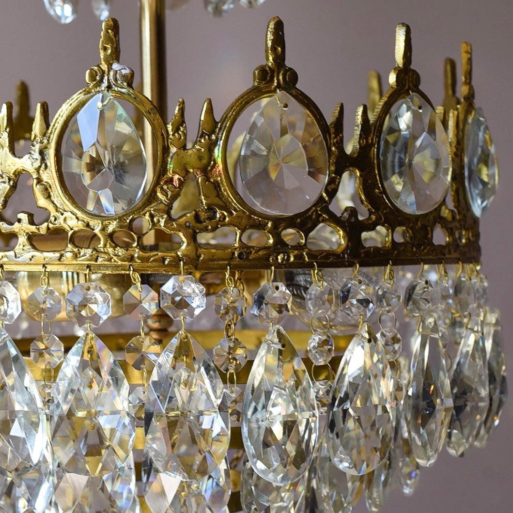 Classic Crystal Accent Table Lamp